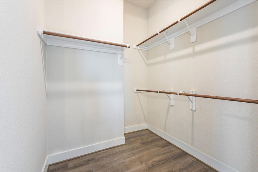 Spacious, unfurnished interior of a new home in , Seabrook (Image 25).