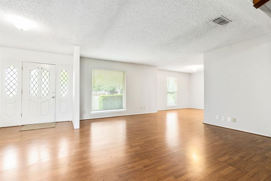 Spacious, unfurnished interior of a new home in , Hillsboro (Image 28). Spacious, unfurnished interior of a new home in , Hillsboro (Image 28).