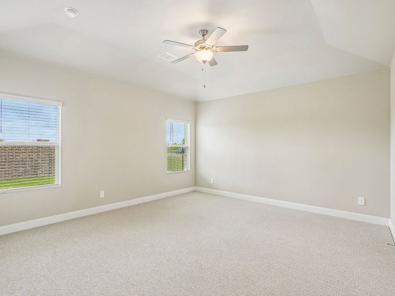 Spacious, unfurnished interior of a new home in Eastridge - Signature Series, McKinney (Image 14).