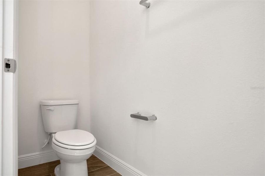 Image 51 of a home in Seaire.