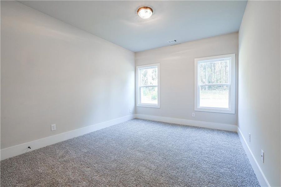 Spacious, unfurnished interior of a new home in , Jefferson (Image 55).