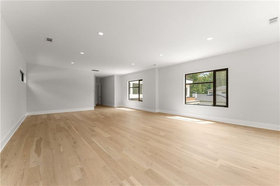 Spacious, unfurnished interior of a new home in , Hoschton (Image 20).