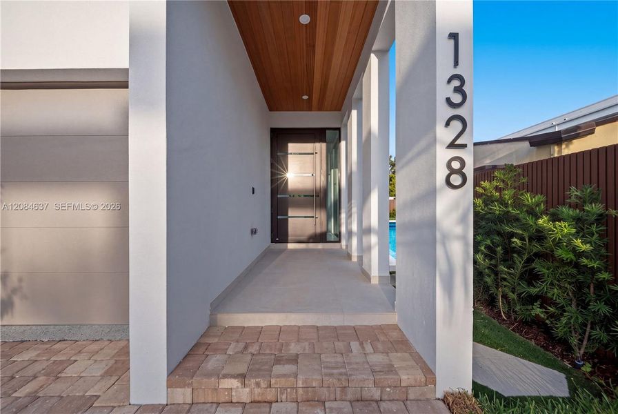Exterior details and patio area of a home in , Fort Lauderdale (Image 27).