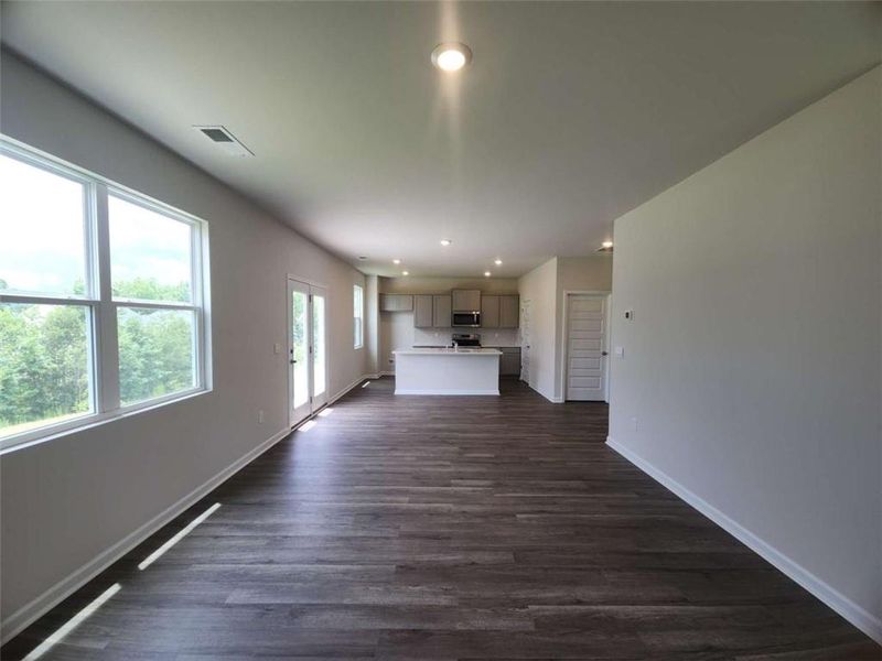 Spacious, unfurnished interior of a new home in Cedar Ridge - Locust Grove Station, Locust Grove (Image 10). Spacious, unfurnished interior of a new home in Cedar Ridge - Locust Grove Station, Locust Grove (Image 10).