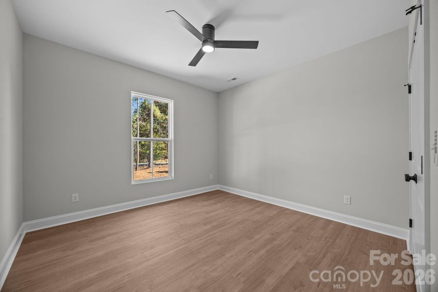 Spacious, unfurnished interior of a new home in , Lincolnton (Image 26).