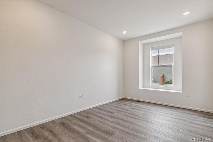 Spacious, unfurnished interior of a new home in Farmlore, Brighton (Image 26).