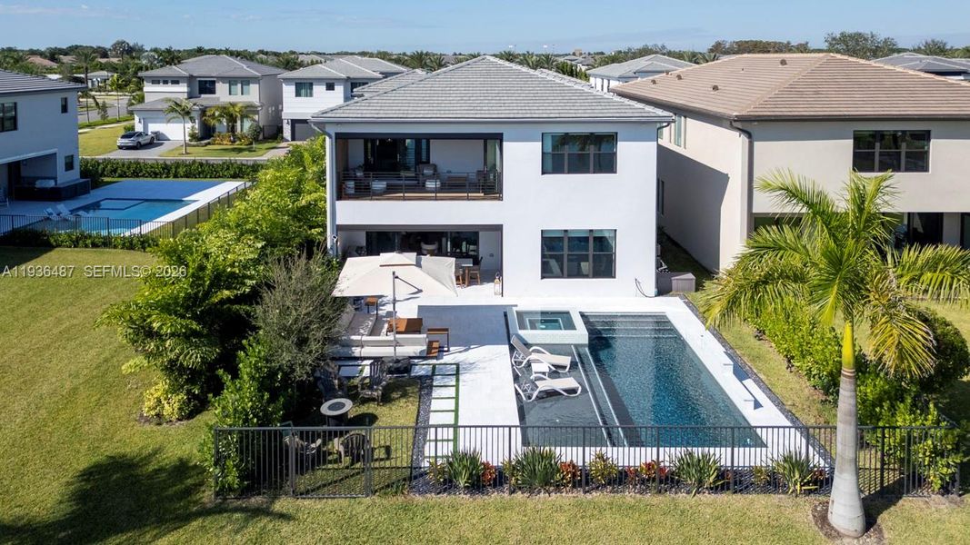 Exterior details and patio area of a home in , Boca Raton (Image 30).