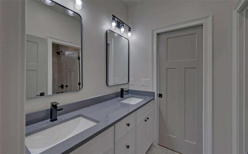 Furnished interior view inside a new home in , Clarkesville (Image 18).