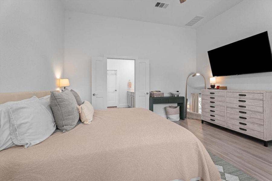 Furnished interior view inside a new home in Sorella, Tomball (Image 33).