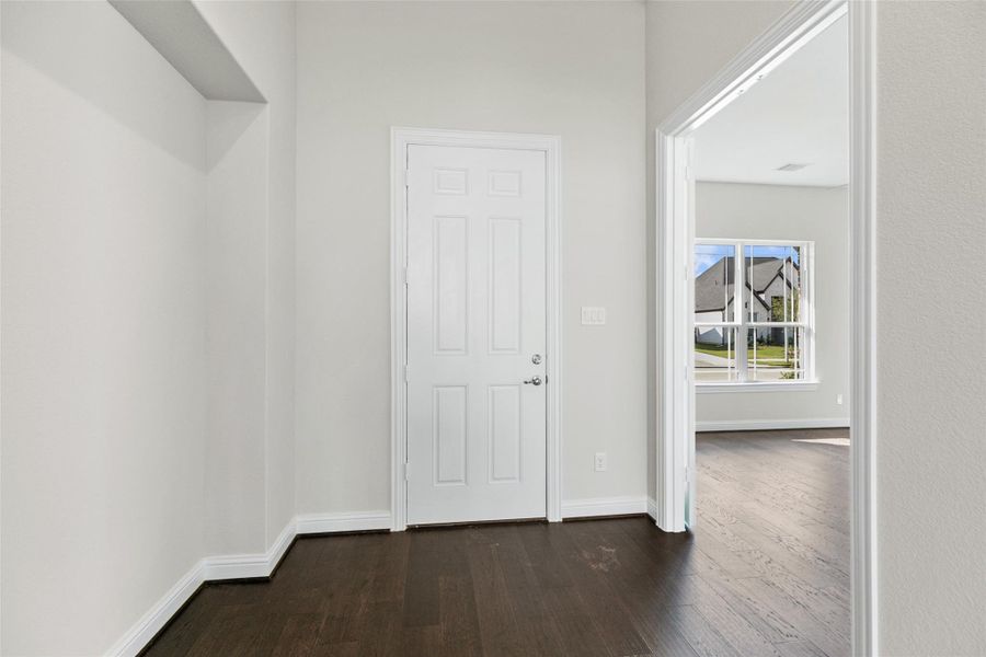 Spacious, unfurnished interior of a new home in Brookewater, Rosenberg (Image 40). Spacious, unfurnished interior of a new home in Brookewater, Rosenberg (Image 40).