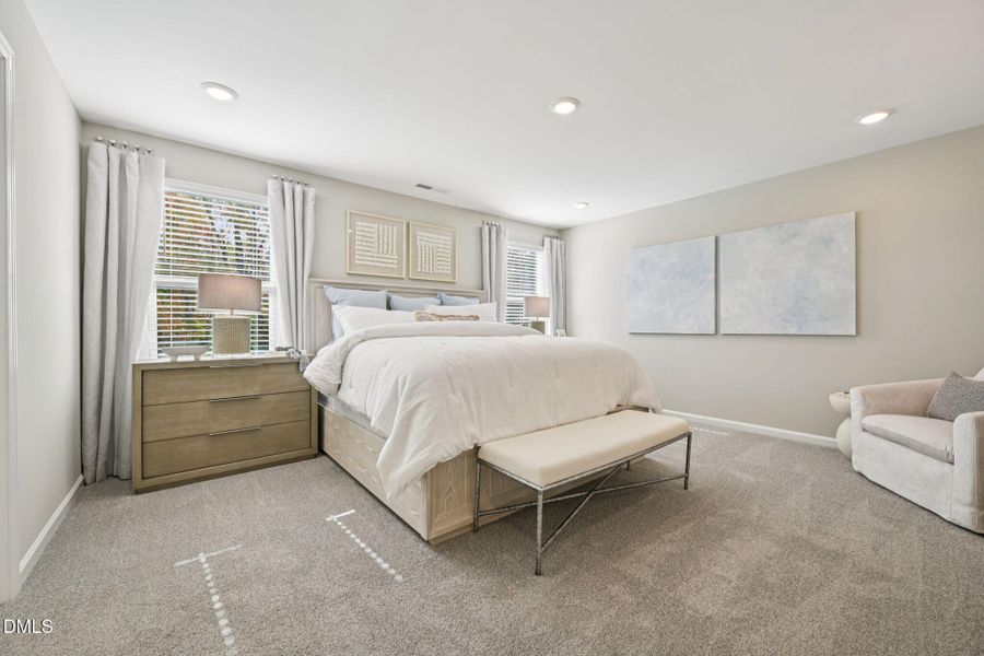 26 - Primary Bed 26 - Primary Bed
