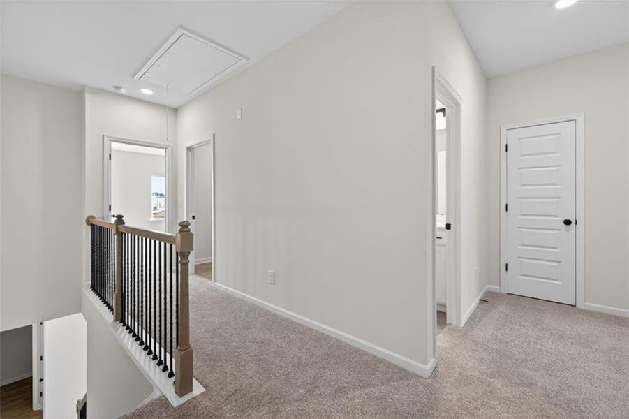 Spacious, unfurnished interior of a new home in Sanders Park, Austell (Image 22).