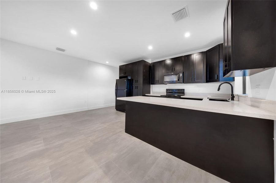 Image 42 of a home in .