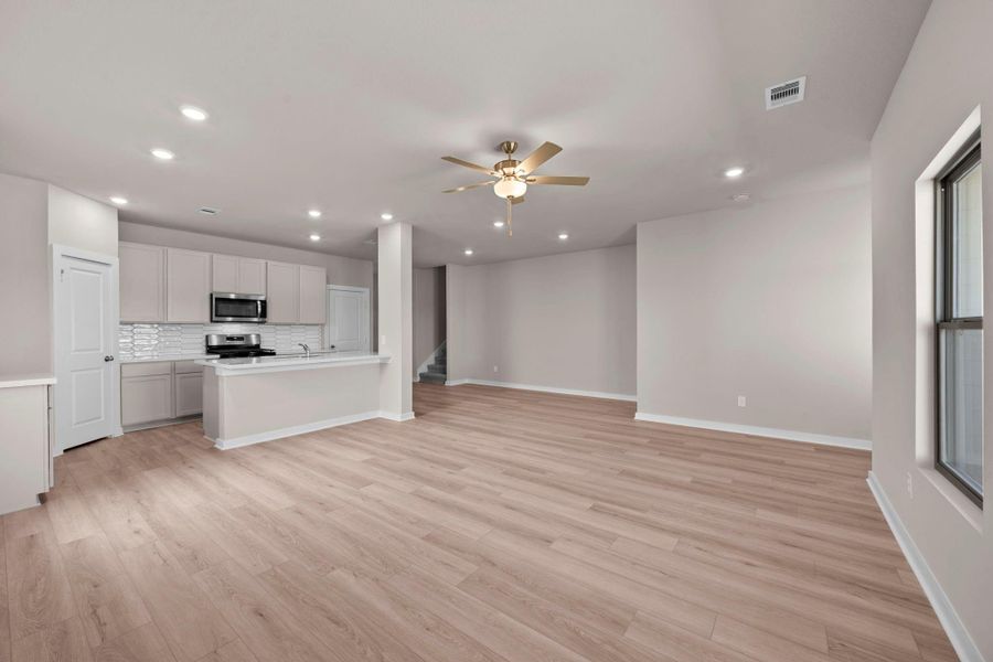 Spacious, unfurnished interior of a new home in Cypress Green, Hockley (Image 19). Spacious, unfurnished interior of a new home in Cypress Green, Hockley (Image 19).