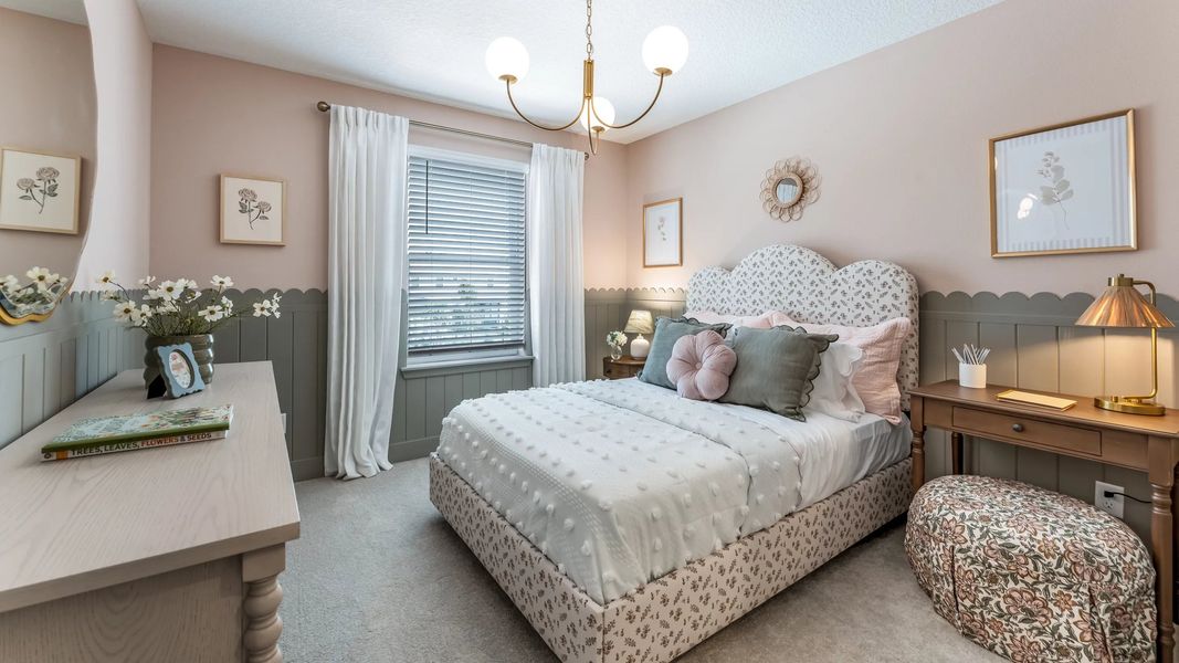 Upstairs bedroom with decor