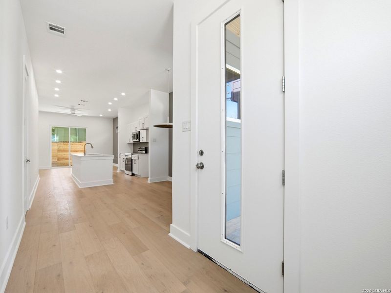 Spacious, unfurnished interior of a new home in , San Antonio (Image 23).