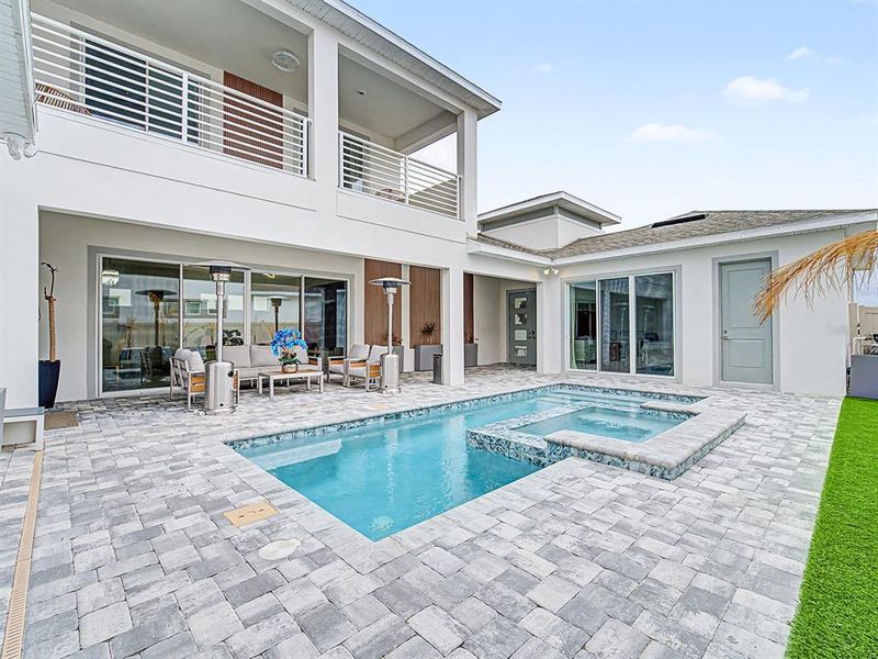 Exterior details and patio area of a home in , San Antonio (Image 26).