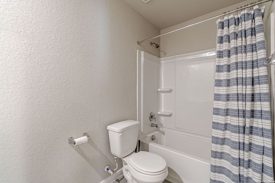 Furnished interior view inside a new home in Willow Point, San Antonio (Image 17).