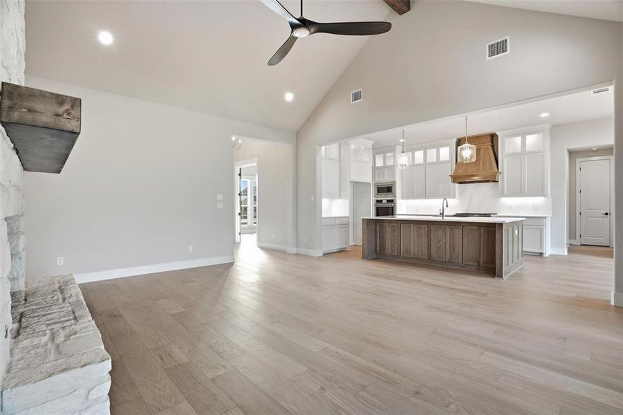 Image 38 of a home in Aledo Heights - Aledo ISD.