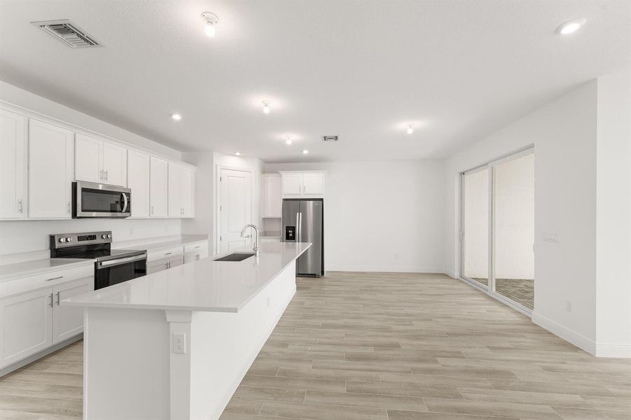 US_SEF_OCEANA_LOT 54_DINING ROOM US_SEF_OCEANA_LOT 54_DINING ROOM