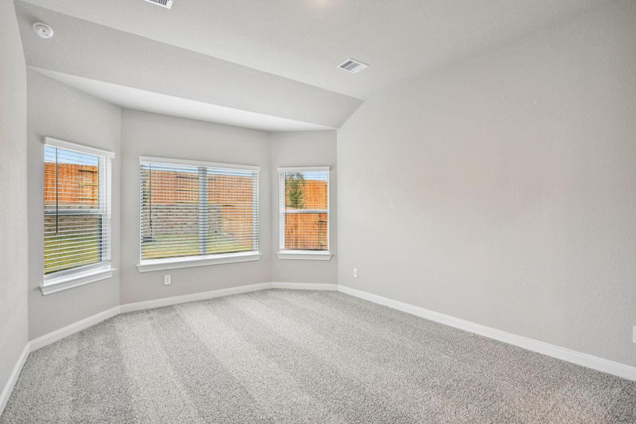Spacious, unfurnished interior of a new home in , Montgomery (Image 23).