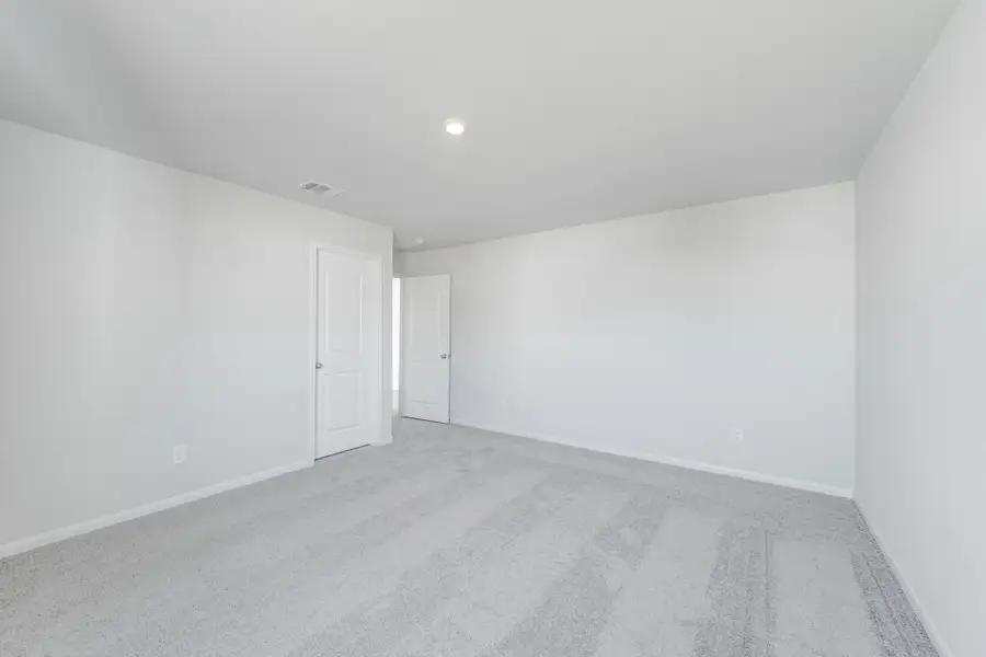 Spacious, unfurnished interior of a new home in Walnut Hills, La Grange (Image 16). Spacious, unfurnished interior of a new home in Walnut Hills, La Grange (Image 16).