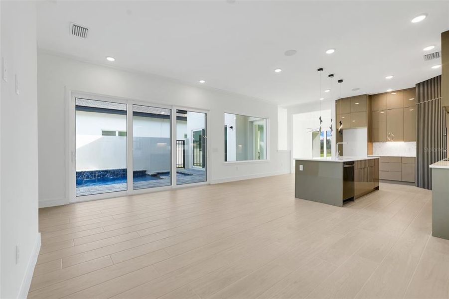 Spacious, unfurnished interior of a new home in Hampton Green at Providence, Davenport (Image 33).