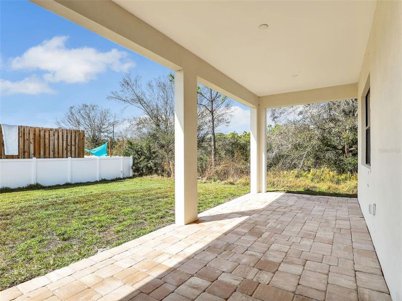 Exterior details and patio area of a home in , Port Charlotte (Image 3).