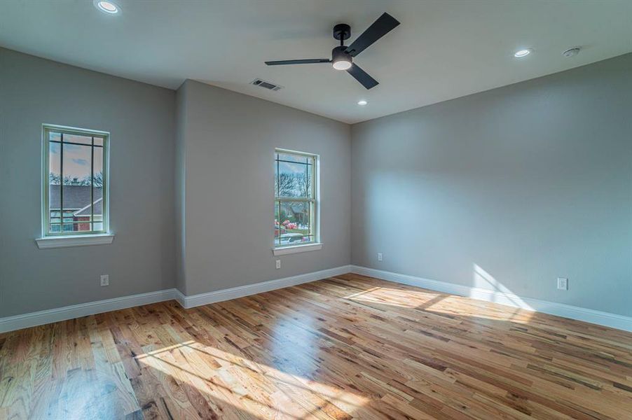 Spacious, unfurnished interior of a new home in , Dallas (Image 27).