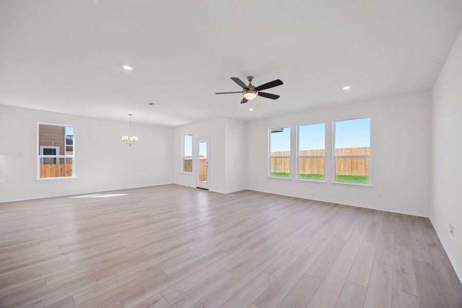 Spacious, unfurnished interior of a new home in Salerno - Classic Collection, Round Rock (Image 18). Spacious, unfurnished interior of a new home in Salerno - Classic Collection, Round Rock (Image 18).