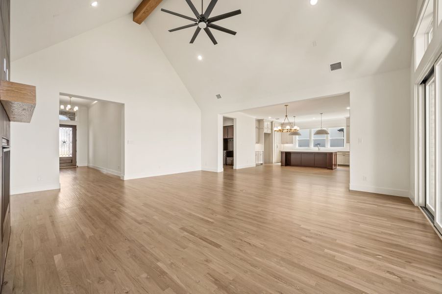 Spacious, unfurnished interior of a new home in NorthGlen, Haslet (Image 24).