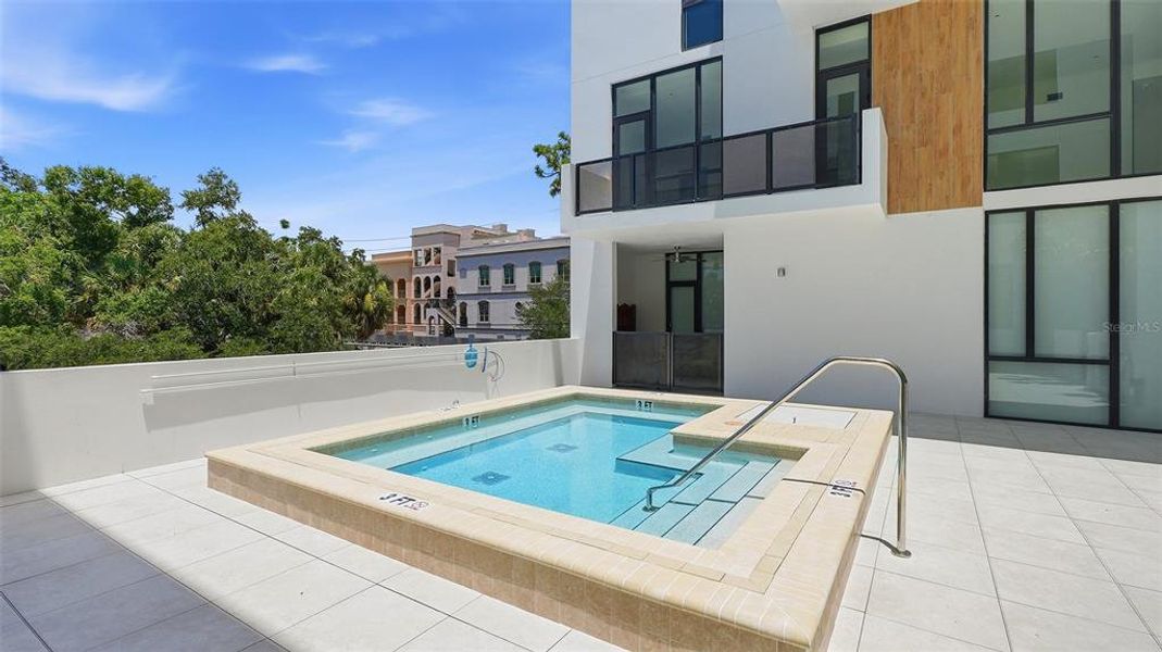 Exterior details and patio area of a home in , Sarasota (Image 3).