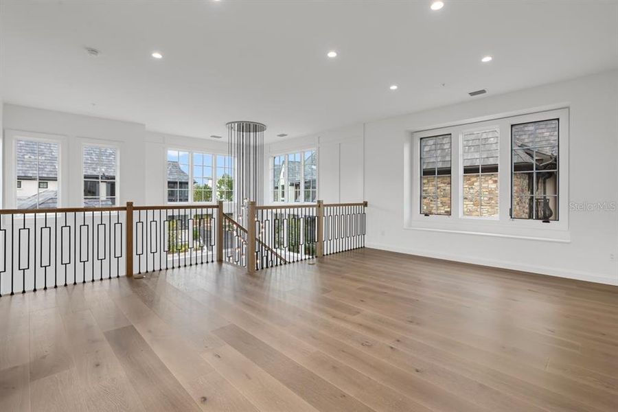 Spacious, unfurnished interior of a new home in , Orlando (Image 50).