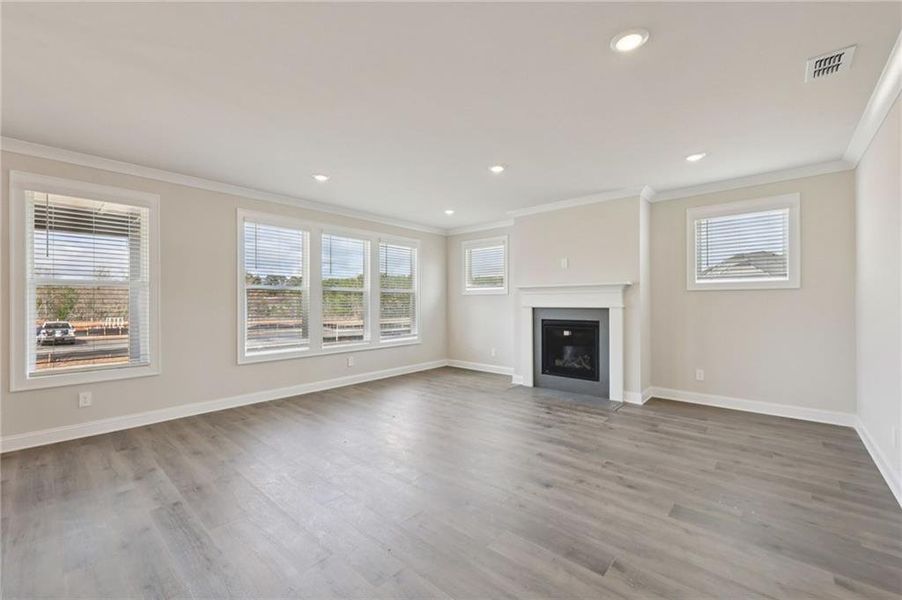 Spacious, unfurnished interior of a new home in River Pointe, Monroe (Image 36).