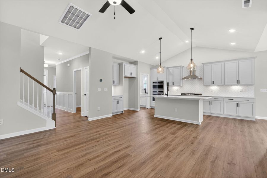 12-web-or-mls-492-beacon-hill-rd-new-hom 12-web-or-mls-492-beacon-hill-rd-new-hom