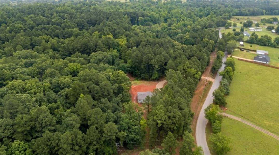 Natural landscape and outdoor views near in Lindale (Image 37). Natural landscape and outdoor views near in Lindale (Image 37).