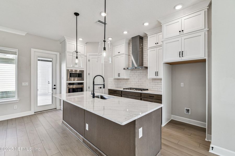 Furnished interior view inside a new home in , Jacksonville (Image 6).