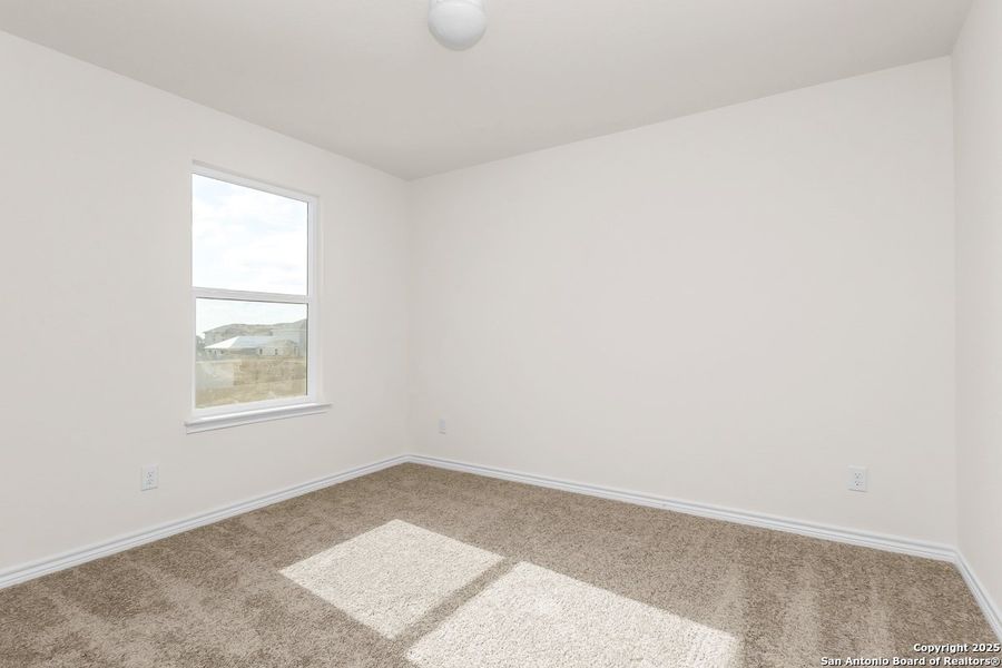 Spacious, unfurnished interior of a new home in Medina Crossing, Von Ormy (Image 11).