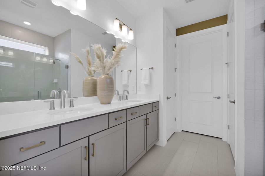 Furnished interior view inside a new home in , Yulee (Image 22).