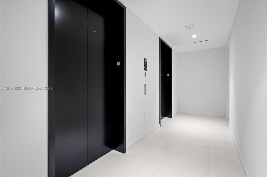 Spacious, unfurnished interior of a new home in , Miami (Image 24).