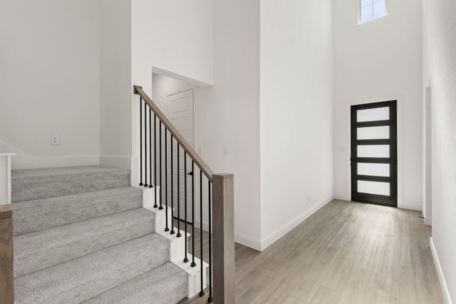 Spacious, unfurnished interior of a new home in Lily Creek at Sutton Fields, Aubrey (Image 18). Spacious, unfurnished interior of a new home in Lily Creek at Sutton Fields, Aubrey (Image 18).