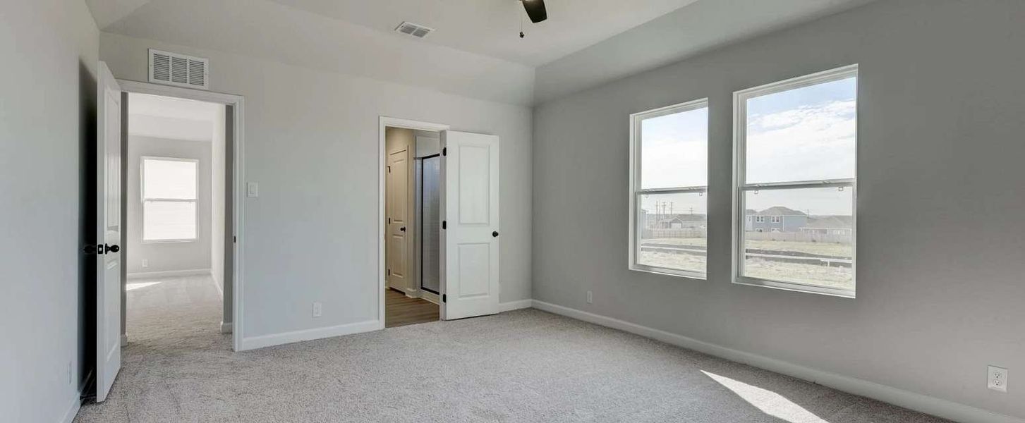 Representative unfurnished interior of a home built from the Alexis by Ashton Woods in Hennersby Hollow, San Antonio (Image 17).