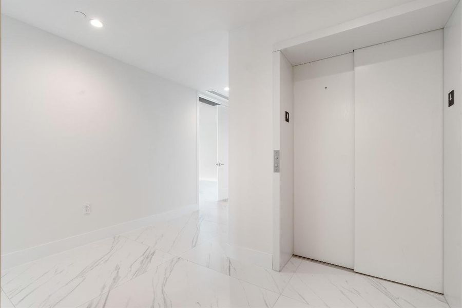 01-495 E Royal Palm Road #402-123 01-495 E Royal Palm Road #402-123