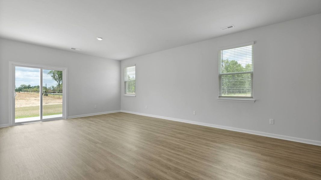 Spacious, unfurnished interior of a new home in Pineview North, Summerville (Image 13).
