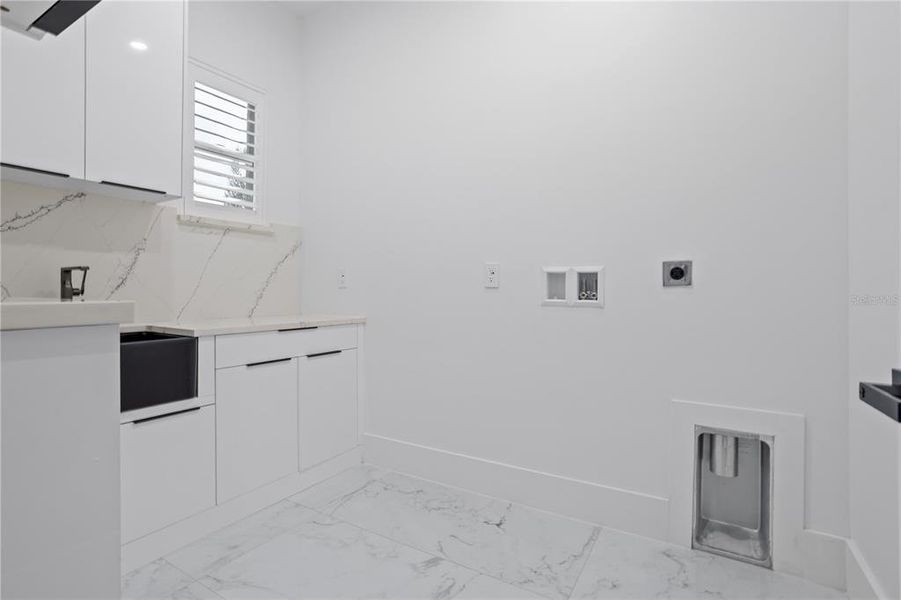 Image 77 of a home in .
