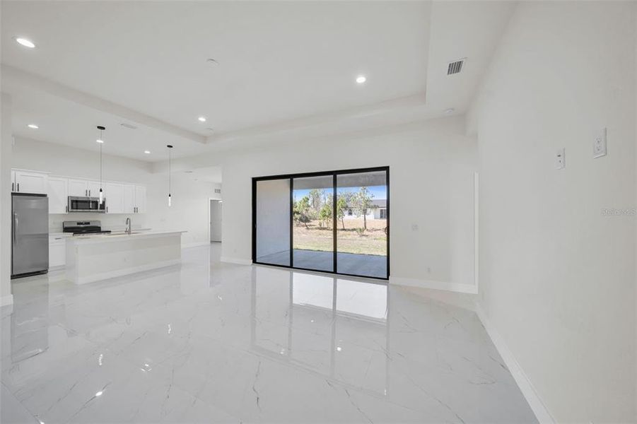 Spacious, unfurnished interior of a new home in , Port Charlotte (Image 29).