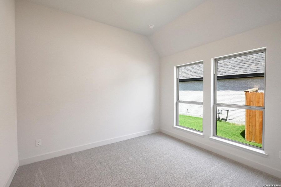 Spacious, unfurnished interior of a new home in Veramendi, New Braunfels (Image 20).