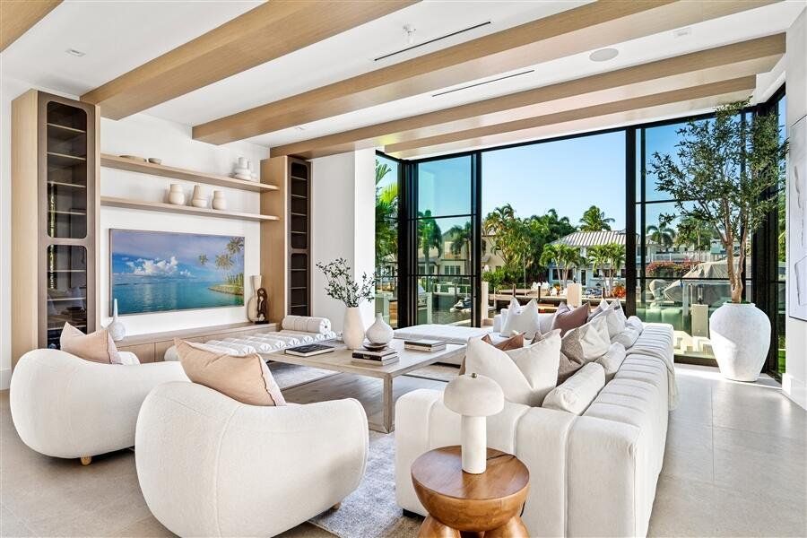 dash_LIVING_ROOM_ANGLE dash_LIVING_ROOM_ANGLE