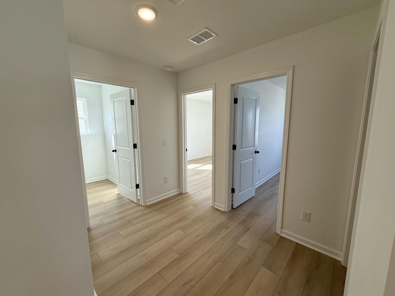 Spacious, unfurnished interior of a new home in , Summerville (Image 29).