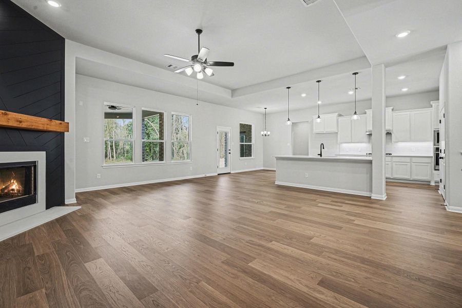 Spacious, unfurnished interior of a new home in Encino Estates, Dayton (Image 17).